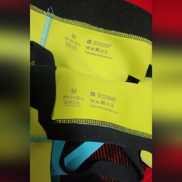 Pixel Bikini - Picture 8 of 8